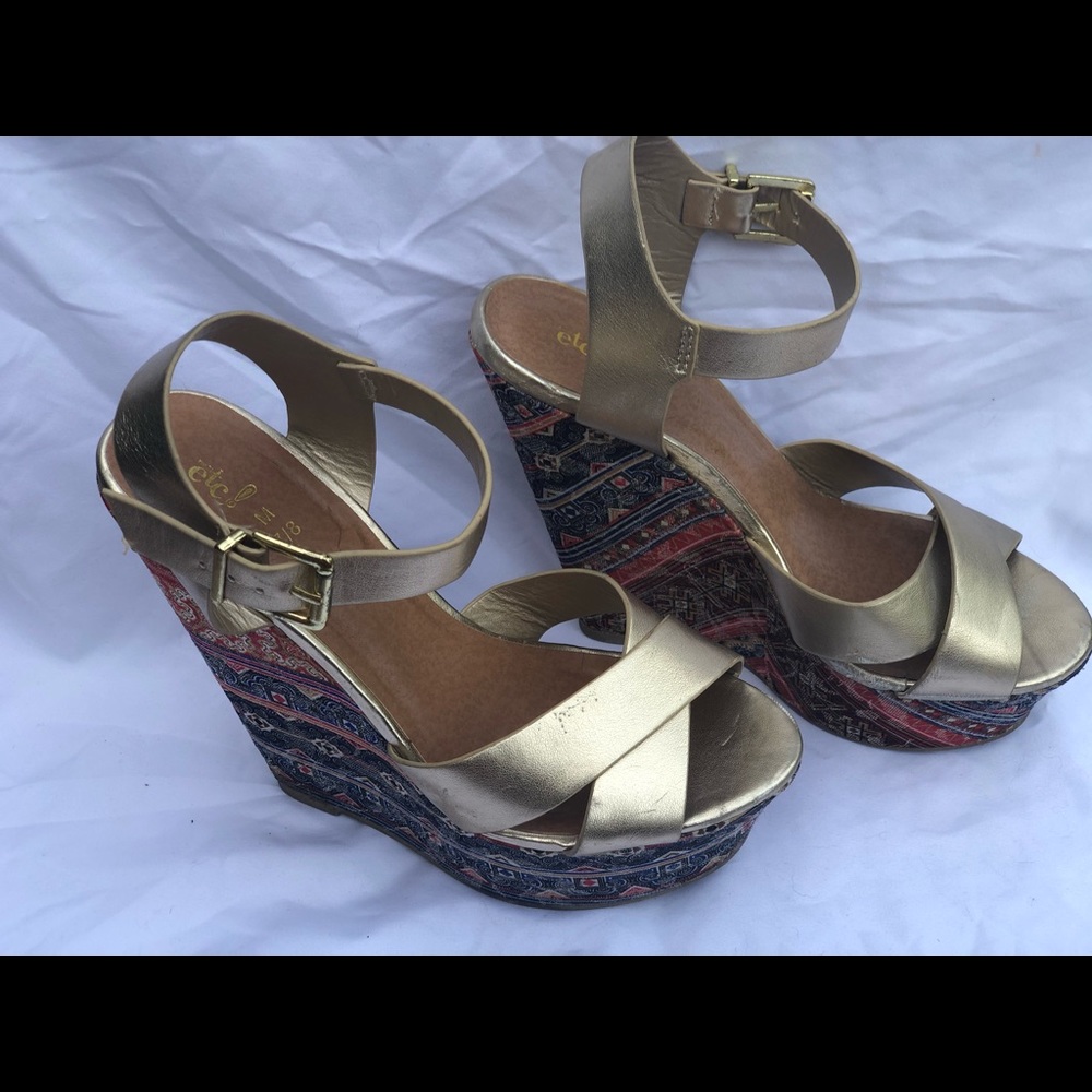 Shoes - Picture 2 of 5